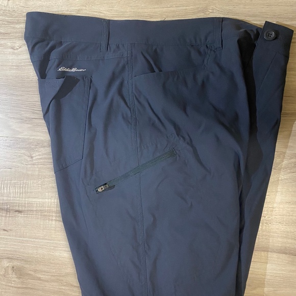 Eddie Bauer Men's Guide Pro Lined Pants - 38x32 - Picture 7 of 9